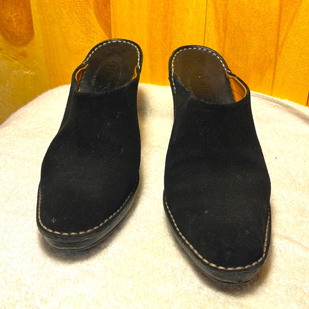 Tod’s black suede women’s size 9 mules with 4.5” heel